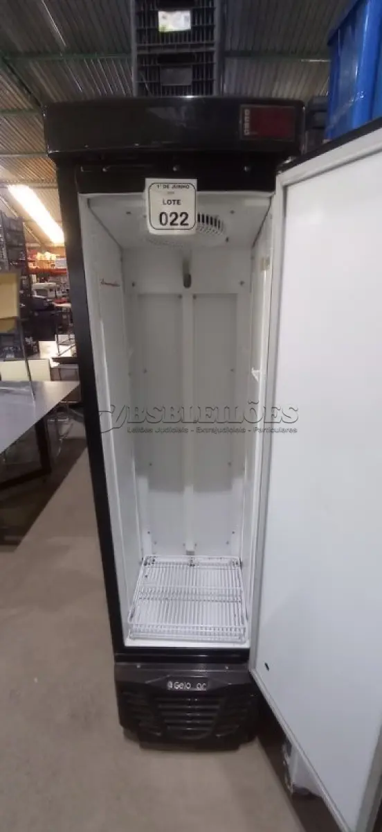 LOTE 022 - 01 CERVEJEIRO 220V MODELO GRBA-230B CAPACIDADE 228L MARCA GELOPAR. (NO ESTADO) ATENÇÃO! FAZER A VISITAÇÃO ANTES DE ARREMATAR, NÃO SABEMOS SE FUNCIONA, LEILÃO NÃO TEM GARANTIA E NEM DEVOLUÇÃO, SUJEITO A POSSÍVEIS AVARIAS VISÍVEIS/OCULTAS E/OU AUSÊNCIA DE COMPONENTES.