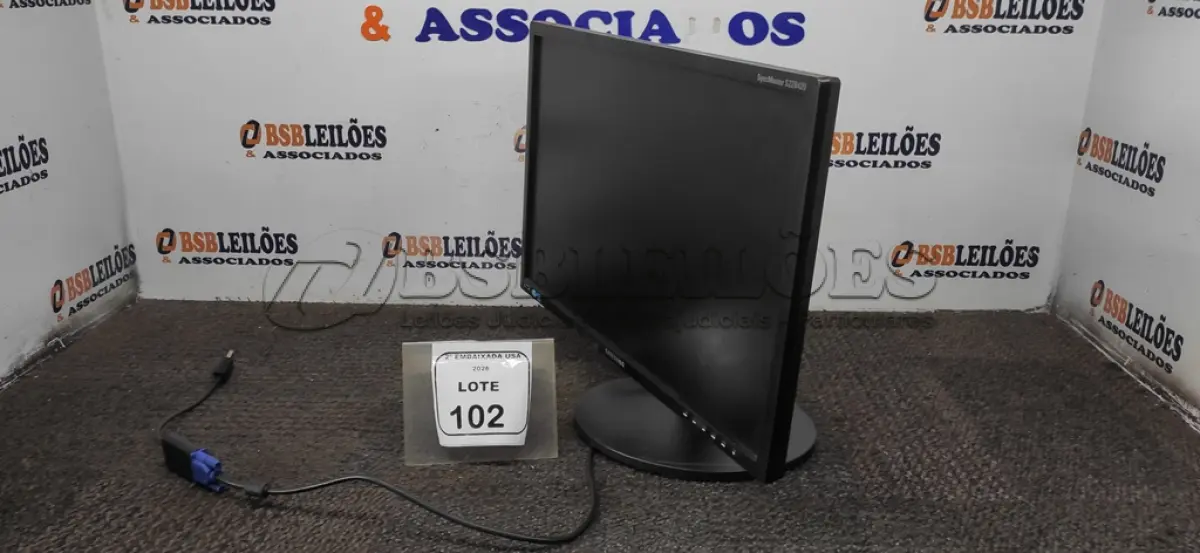 LOTE 102 - 01 MONITOR 22” MARCA SAMSUNG. (NO ESTADO EM QUE SE ENCONTRA. SUJEITO A AVARIAS OCULTAS/VISÍVEIS.) AV9554P