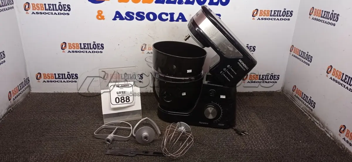 LOTE 088 - 01 BATEDEIRA PLANETÁRIA E 01 AIR FRYER 3,2L MARCA MONDIAL. (NO ESTADO) ATENÇÃO! FAZER A VISITAÇÃO ANTES DE ARREMATAR, NÃO SABEMOS SE FUNCIONA, LEILÃO NÃO TEM GARANTIA E NEM DEVOLUÇÃO, SUJEITO A POSSÍVEIS AVARIAS VISÍVEIS/OCULTAS E/OU AUSÊNCIA DE COMPONENTES.