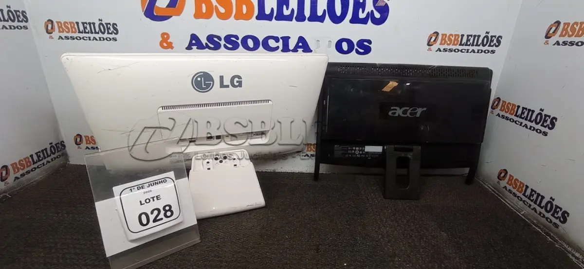 LOTE 028 - 01 ALL IN ONE MARCA LG E 01 ALL IN ONE MARCA ACER. (NO ESTADO) ATENÇÃO! FAZER A VISITAÇÃO ANTES DE ARREMATAR, NÃO SABEMOS SE FUNCIONA, LEILÃO NÃO TEM GARANTIA E NEM DEVOLUÇÃO, SUJEITO A POSSÍVEIS AVARIAS VISÍVEIS/OCULTAS E/OU AUSÊNCIA DE COMPONENTES.