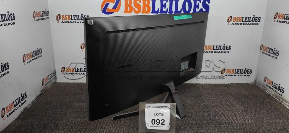 LOTE 092 - 01 MONITOR 34” HDMI MARCA SAMSUNG. (NO ESTADO EM QUE SE ENCONTRA. SUJEITO A AVARIAS OCULTAS/VISÍVEIS.) BC9661S