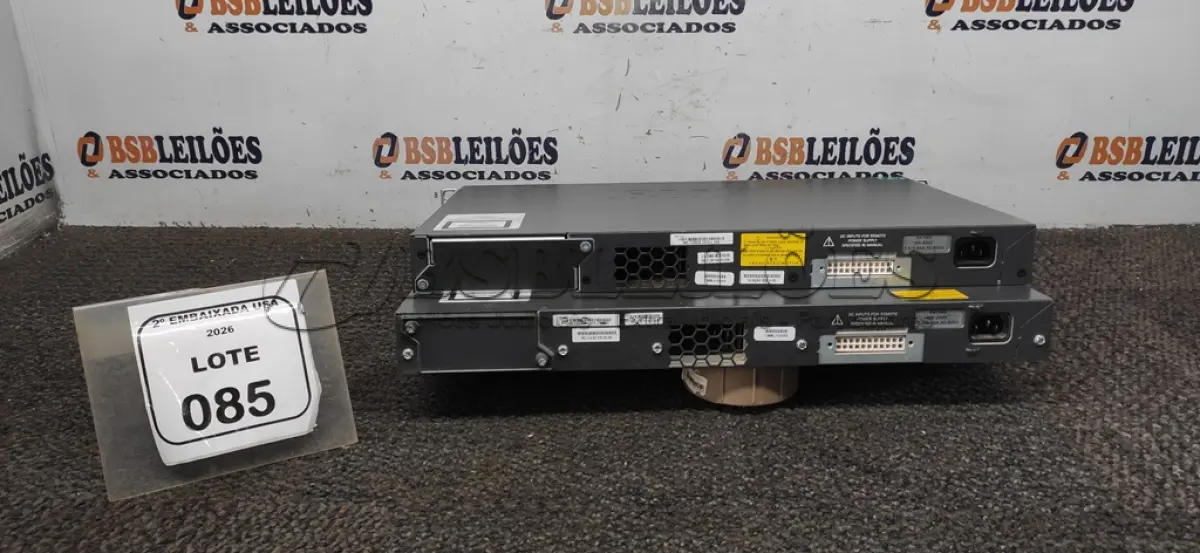 LOTE 085 - 01 SWITCH S/N:FCW1941A53W E 01 SWITCH. (NO ESTADO EM QUE SE ENCONTRA. SUJEITO A AVARIAS OCULTAS/VISÍVEIS.) AV9761A