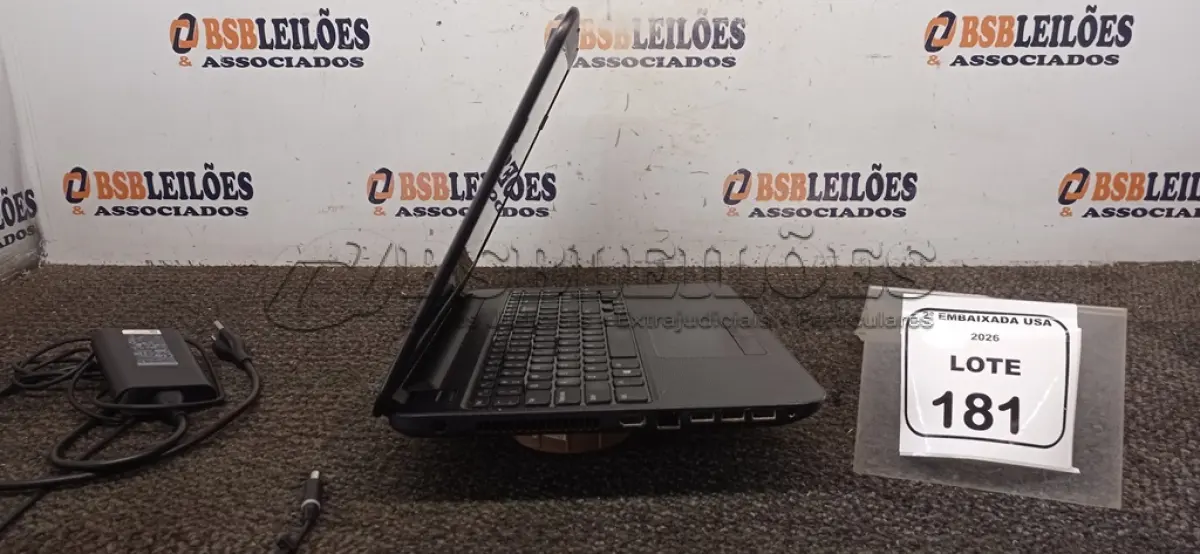LOTE 181 - 01 NOTEBOOK DELL INSPIRON PJ8GD S/N: JT7WPX1(070458). (NO ESTADO EM QUE SE ENCONTRA. SUJEITO A AVARIAS OCULTAS/VISÍVEIS.)
