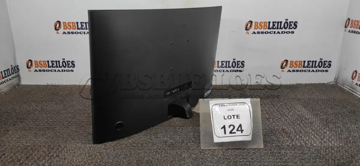 LOTE 124 - 01 MONITOR 24” TELA CURVA SEM PÉ MARCA SAMSUNG. (NO ESTADO EM QUE SE ENCONTRA. SUJEITO A AVARIAS OCULTAS/VISÍVEIS) AV9739B