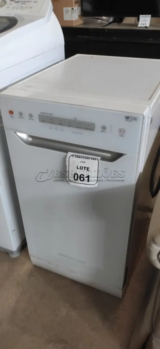 LOTE 061 - 01 LAVADORA DE LOUÇAS MARCA BRASTEMP 220V. (NO ESTADO EM QUE SE ENCONTRA. SUJEITO A AVARIAS OCULTAS/VISÍVEIS) AV9729G