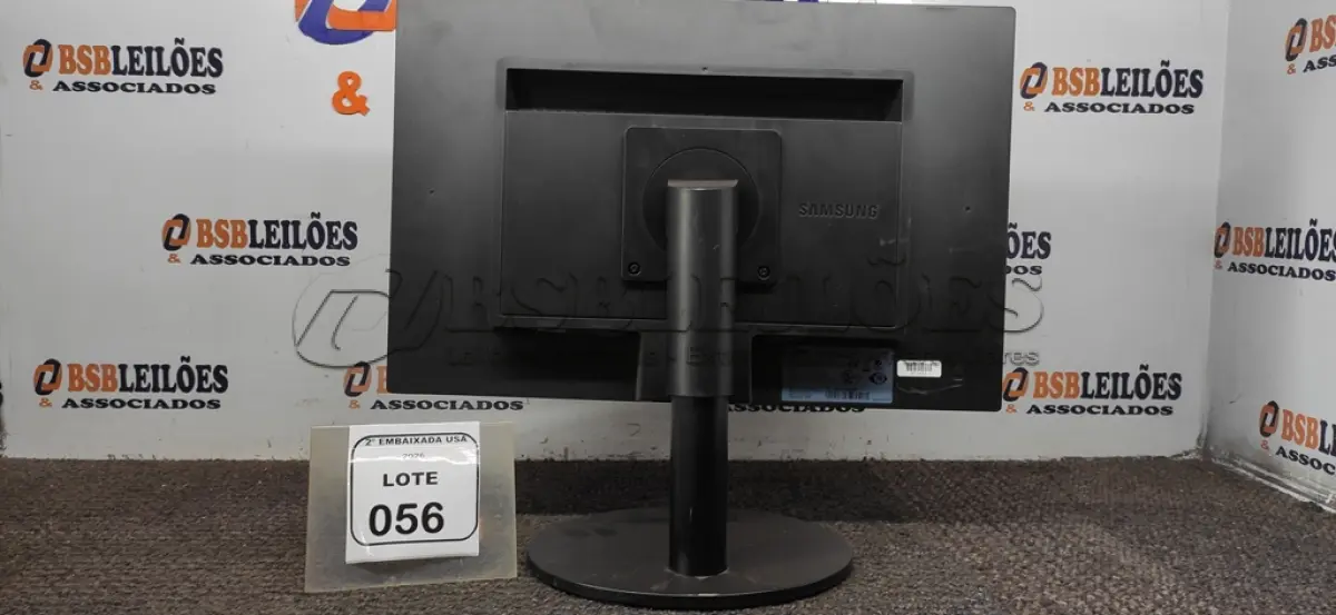 LOTE 056 - 01 MONITOR 22” MARCA SAMSUNG. (NO ESTADO EM QUE SE ENCONTRA. SUJEITO A AVARIAS OCULTAS/VISÍVEIS) AV9715H