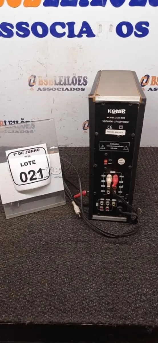 LOTE 021 - 01 SUBWOOFER MODELO 5.1CH MARCA KONIK. (NO ESTADO) ATENÇÃO! FAZER A VISITAÇÃO ANTES DE ARREMATAR, NÃO SABEMOS SE FUNCIONA, LEILÃO NÃO TEM GARANTIA E NEM DEVOLUÇÃO, SUJEITO A POSSÍVEIS AVARIAS VISÍVEIS/OCULTAS E/OU AUSÊNCIA DE COMPONENTES.