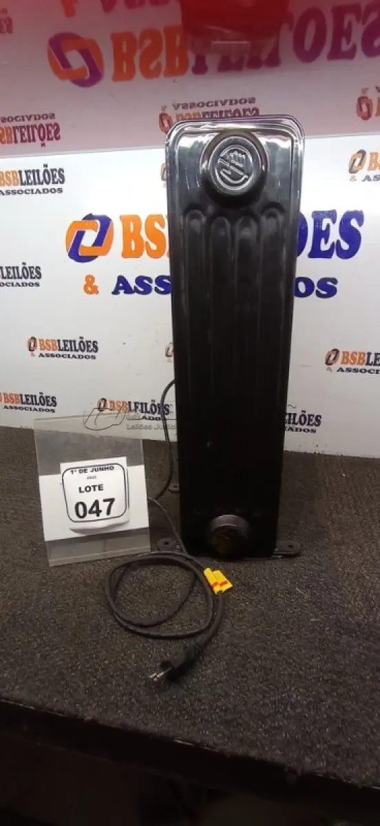 LOTE 047 - 01 AQUECEDOR DE AR 220V MARCA MONDIAL. (NO ESTADO) ATENÇÃO! FAZER A VISITAÇÃO ANTES DE ARREMATAR, NÃO SABEMOS SE FUNCIONA, LEILÃO NÃO TEM GARANTIA E NEM DEVOLUÇÃO, SUJEITO A POSSÍVEIS AVARIAS VISÍVEIS/OCULTAS E/OU AUSÊNCIA DE COMPONENTES.