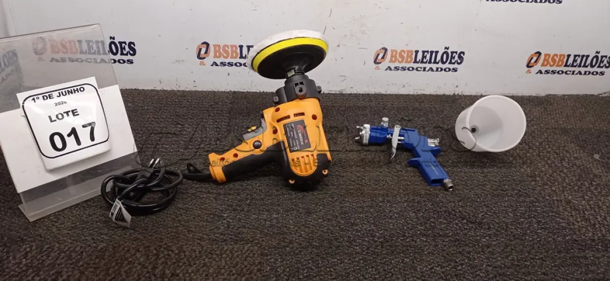LOTE 017 - 01 PISTOLA GRAVITACIONAL MODELO S-990 MARCA FERPLUS E 01 POLITRIZ 220V MARCA SOMAGUE. (NO ESTADO) ATENÇÃO! FAZER A VISITAÇÃO ANTES DE ARREMATAR, NÃO SABEMOS SE FUNCIONA, LEILÃO NÃO TEM GARANTIA E NEM DEVOLUÇÃO, SUJEITO A POSSÍVEIS AVARIAS VISÍVEIS/OCULTAS E/OU AUSÊNCIA DE COMPONENTES.