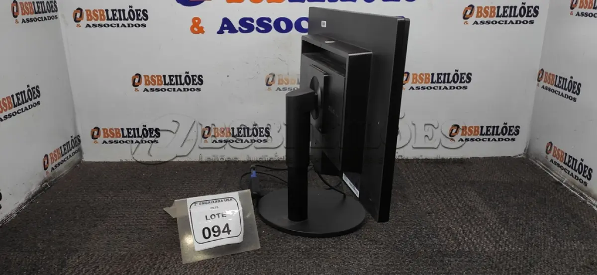LOTE 094 - 01 MONITOR SAMSUNG 22”. (NO ESTADO EM QUE SE ENCONTRA. SUJEITO A AVARIAS OCULTAS/VISÍVEIS.) AV9604L