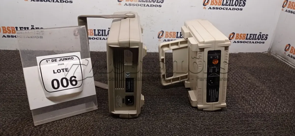 LOTE 006 - 01 MULTÍMETRO ANALÓGICO MODELO MDM-8145 MARCA MINPA E 01 GERADOR DE FUNÇÃO MODELO MFG-4202 MARCA MINIPA. (NO ESTADO) ATENÇÃO! FAZER A VISITAÇÃO ANTES DE ARREMATAR, NÃO SABEMOS SE FUNCIONA, LEILÃO NÃO TEM GARANTIA E NEM DEVOLUÇÃO, SUJEITO A POSSÍVEIS AVARIAS VISÍVEIS/OCULTAS E/OU AUSÊNCIA DE COMPONENTES.