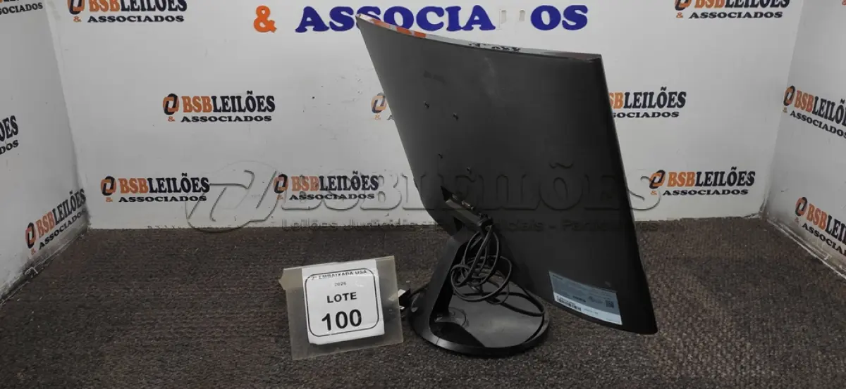 LOTE 100 - 01 MONITOR 24” HDMI TELA CURVA MARCA SAMSUNG. (NO ESTADO EM QUE SE ENCONTRA. SUJEITO A AVARIAS OCULTAS/VISÍVEIS.) AV9739P
