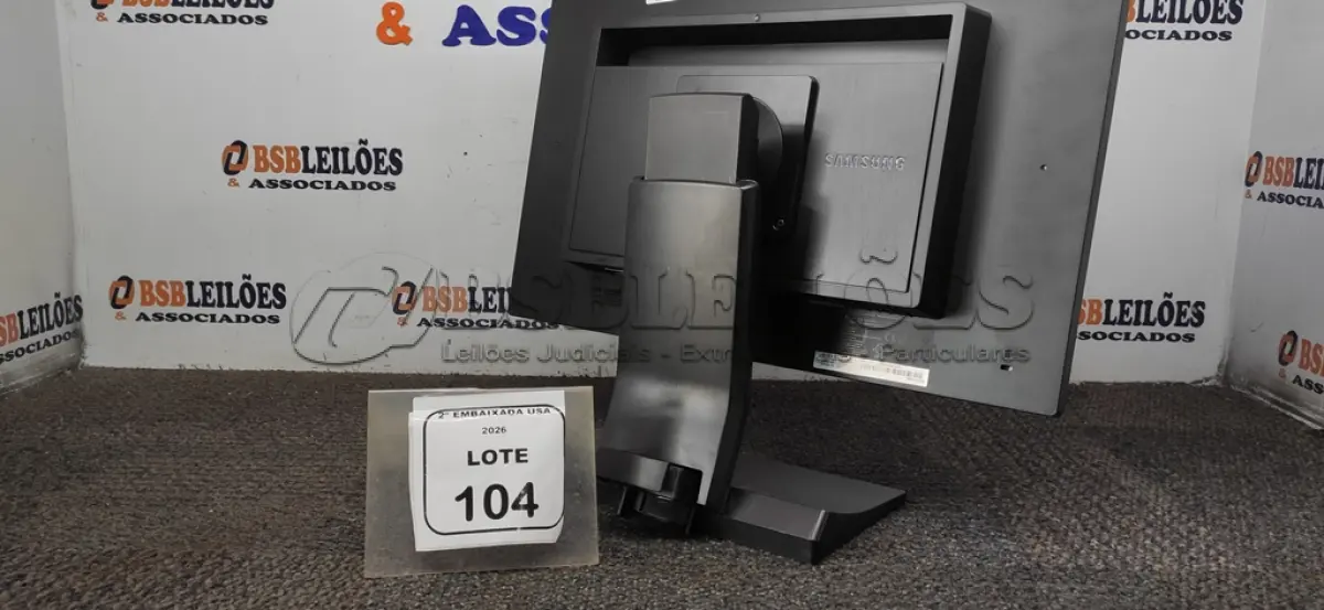 LOTE 104 - 01 MONITOR 22” MARCA SAMSUNG. (NO ESTADO EM QUE SE ENCONTRA. SUJEITO A AVARIAS OCULTAS/VISÍVEIS.) AV9655L