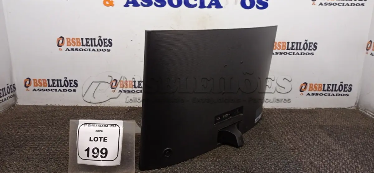LOTE 199 - 01 MONITOR 24” HDMI TELA CURVA SEM PÉ MARCA SAMSUNG. (NO ESTADO EM QUE SE ENCONTRA. SUJEITO A AVARIAS OCULTAS/VISÍVEIS.) AV9738X