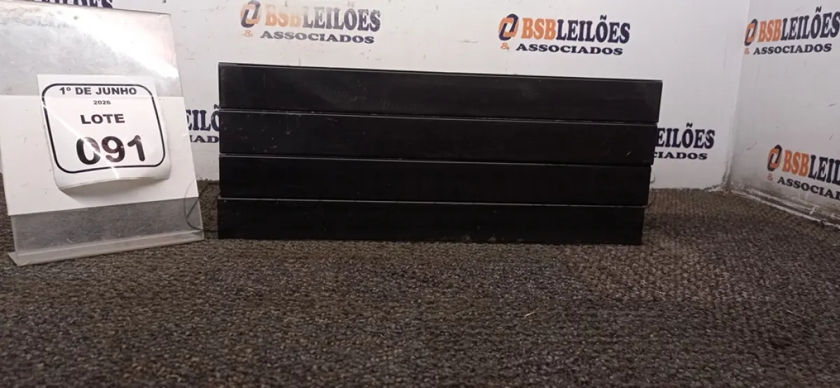 LOTE 091 - 04 RÉGUAS PARA RACK DE SERVIDORES MARCA LENOVO. (NO ESTADO) ATENÇÃO! FAZER A VISITAÇÃO ANTES DE ARREMATAR, NÃO SABEMOS SE FUNCIONA, LEILÃO NÃO TEM GARANTIA E NEM DEVOLUÇÃO, SUJEITO A POSSÍVEIS AVARIAS VISÍVEIS/OCULTAS E/OU AUSÊNCIA DE COMPONENTES.