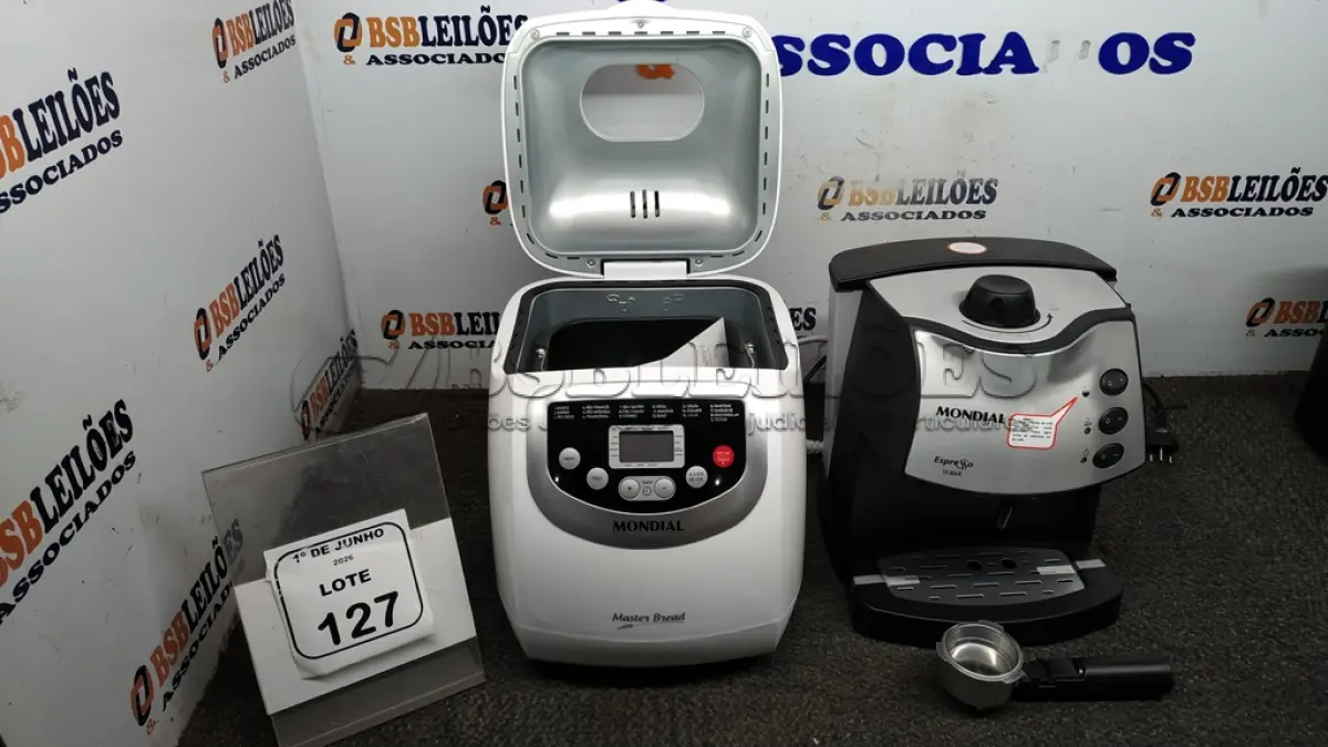 LOTE 127 - 01 PANIFICADORA MODELO MASTER BREAD 220V MARCA MONDIAL E 01 MÁQUINA DE CAFÉ EXPRESSO 220V MARCA MONDIAL. (NO ESTADO) ATENÇÃO! FAZER A VISITAÇÃO ANTES DE ARREMATAR, NÃO SABEMOS SE FUNCIONA, LEILÃO NÃO TEM GARANTIA E NEM DEVOLUÇÃO, SUJEITO A POSSÍVEIS AVARIAS VISÍVEIS/OCULTAS E/OU AUSÊNCIA DE COMPONENTES.