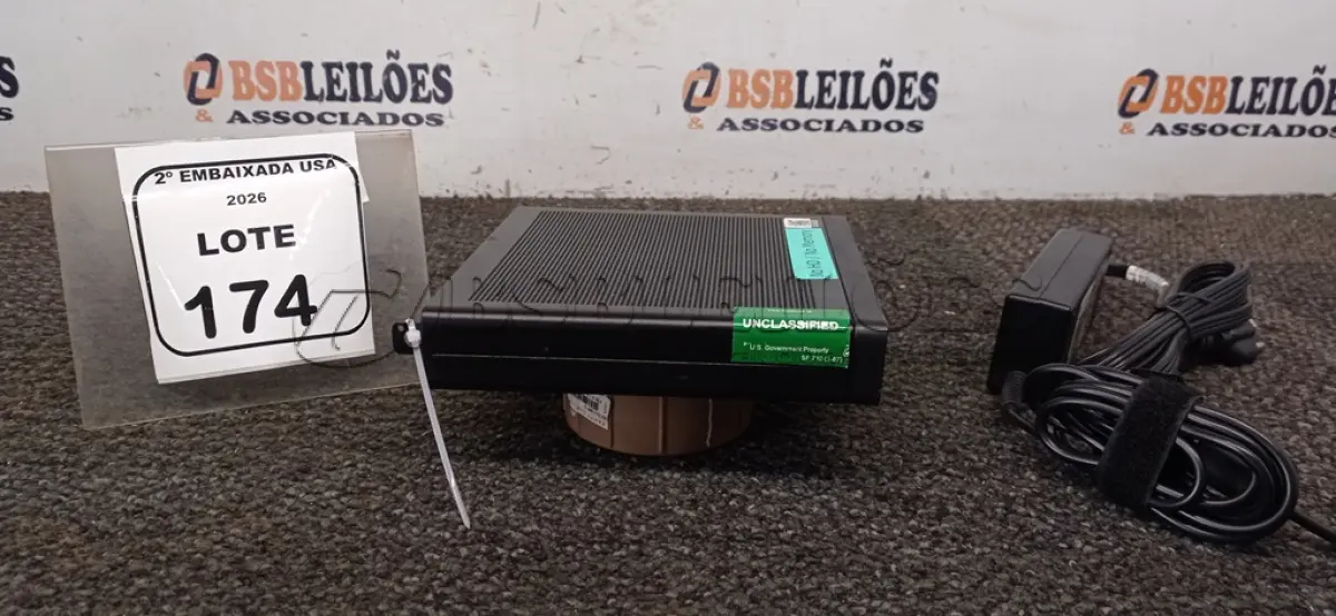 LOTE 174 - 01 CPU SEM MEMÓRIA E HD COM FONTE MARCA HP ELITE DESCK. (NO ESTADO EM QUE SE ENCONTRA. SUJEITO A AVARIAS OCULTAS/VISÍVEIS.) BL9352E
