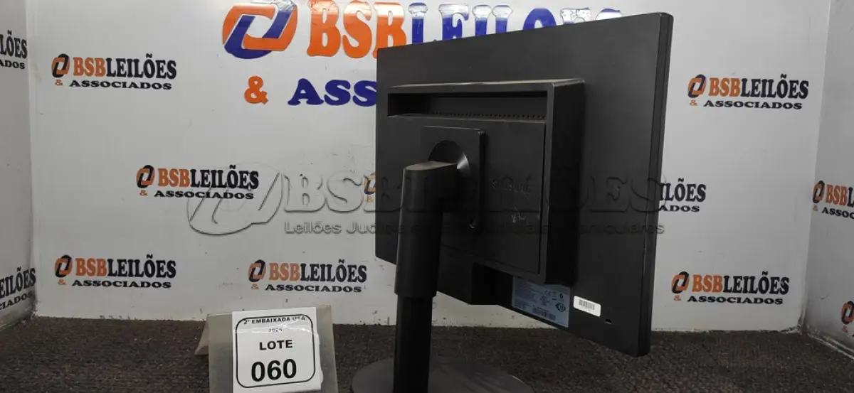 LOTE 060 - 01 MONITOR 22” MARCA SAMSUMG. (NO ESTADO EM QUE SE ENCONTRA. SUJEITO A AVARIAS OCULTAS/VISÍVEIS) AV9459U