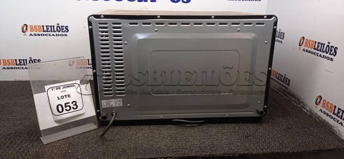 LOTE 053 - 01 FORNO 52L MODELO GRAND FAMILLY MARCA MONDIAL. (NO ESTADO) ATENÇÃO! FAZER A VISITAÇÃO ANTES DE ARREMATAR, NÃO SABEMOS SE FUNCIONA, LEILÃO NÃO TEM GARANTIA E NEM DEVOLUÇÃO, SUJEITO A POSSÍVEIS AVARIAS VISÍVEIS/OCULTAS E/OU AUSÊNCIA DE COMPONENTES.
