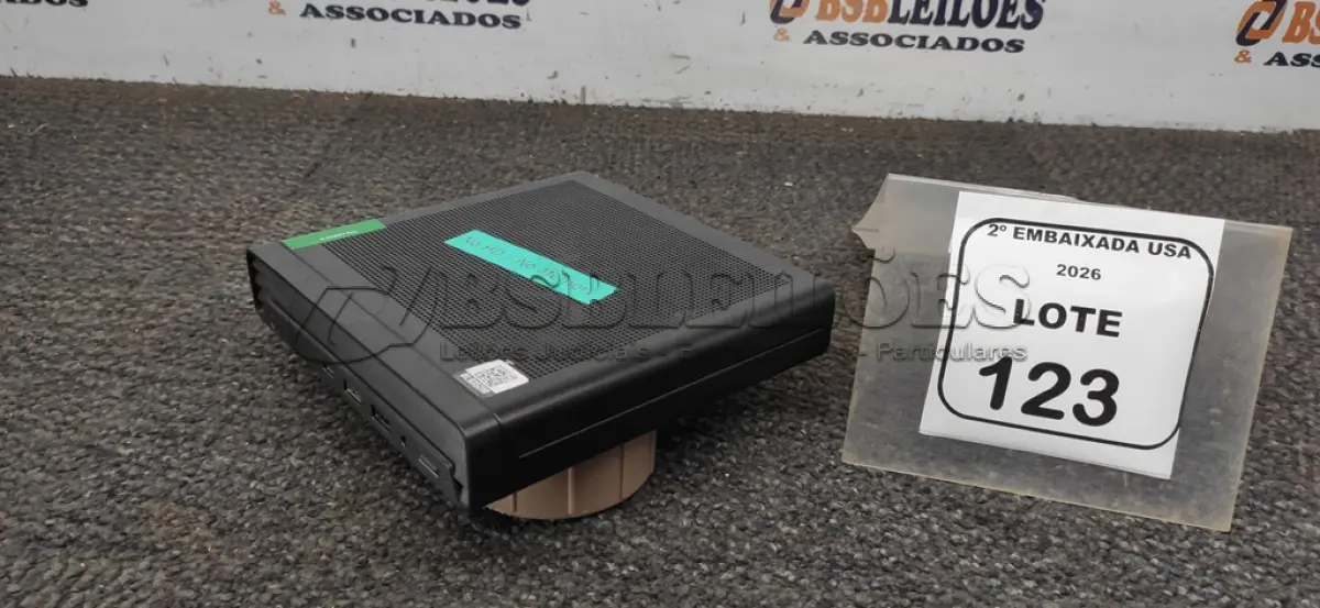 LOTE 123 - 01 CPU SEM MEMÓRIA E HD MARCA HP ELETE DESK. (NO ESTADO EM QUE SE ENCONTRA. SUJEITO A AVARIAS OCULTAS/VISÍVEIS.) BL9352M