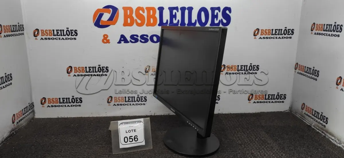 LOTE 056 - 01 MONITOR 22” MARCA SAMSUNG. (NO ESTADO EM QUE SE ENCONTRA. SUJEITO A AVARIAS OCULTAS/VISÍVEIS) AV9715H
