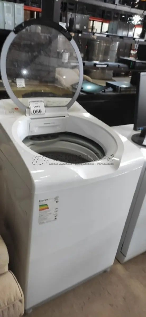 LOTE 059 - 01 LAVADORA DE ROUPA 15KG 220V MARCA BRASTEMP. (NO ESTADO EM QUE SE ENCONTRA. SUJEITO A AVARIAS OCULTAS/VISÍVEIS) AV9623A