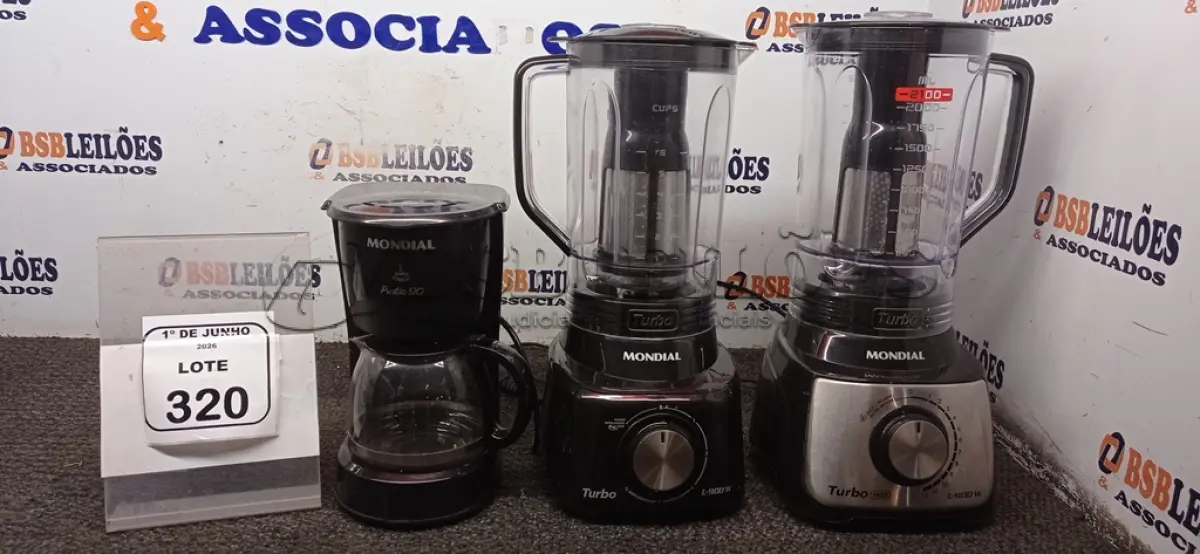 LOTE 320 - 01 CAFETEIRA 220V MARCA MONDIAL E 02 LIQUIDIFICADORES 220V MARCA MONDIAL. (NO ESTADO) ATENÇÃO! FAZER A VISITAÇÃO ANTES DE ARREMATAR, NÃO SABEMOS SE FUNCIONA, LEILÃO NÃO TEM GARANTIA E NEM DEVOLUÇÃO, SUJEITO A POSSÍVEIS AVARIAS VISÍVEIS/OCULTAS E/OU AUSÊNCIA DE COMPONENTES.