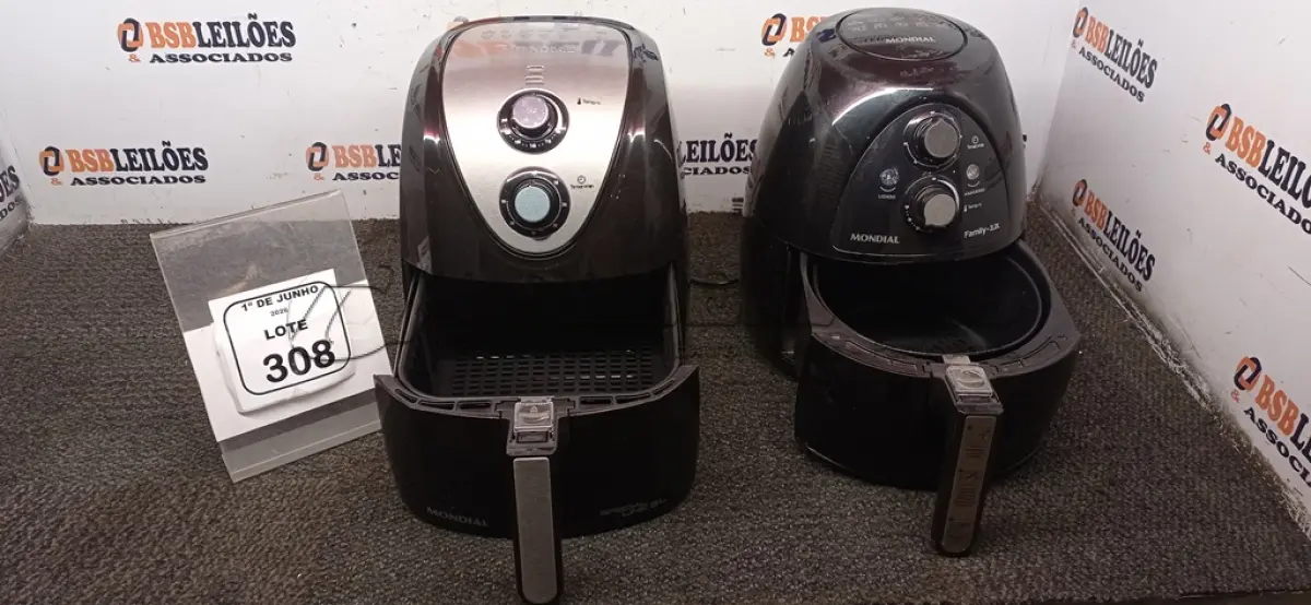 LOTE 308 - 02 AIR FRYERS 220V DE 3,2L E 5L MARCA MONDIAL. (NO ESTADO) ATENÇÃO! FAZER A VISITAÇÃO ANTES DE ARREMATAR, NÃO SABEMOS SE FUNCIONA, LEILÃO NÃO TEM GARANTIA E NEM DEVOLUÇÃO, SUJEITO A POSSÍVEIS AVARIAS VISÍVEIS/OCULTAS E/OU AUSÊNCIA DE COMPONENTES.