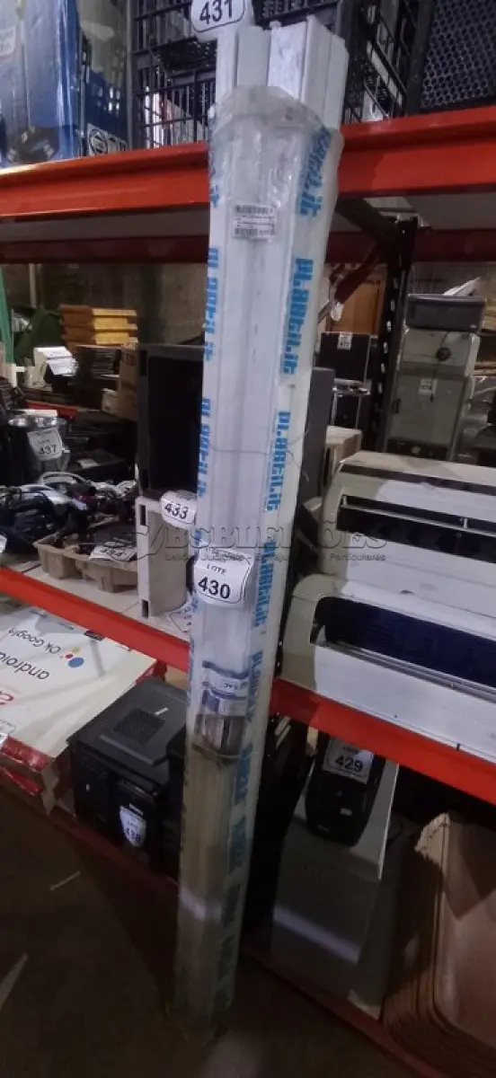 LOTE 430 - 01 PORTA SANFONADA PVC DE 0,86X2,10 NA COR BRANCA MARCA PLASTILIT. (NO ESTADO) ATENÇÃO! FAZER A VISITAÇÃO ANTES DE ARREMATAR, NÃO SABEMOS SE FUNCIONA, LEILÃO NÃO TEM GARANTIA E NEM DEVOLUÇÃO, SUJEITO A POSSÍVEIS AVARIAS VISÍVEIS/OCULTAS E/OU AUSÊNCIA DE COMPONENTES.