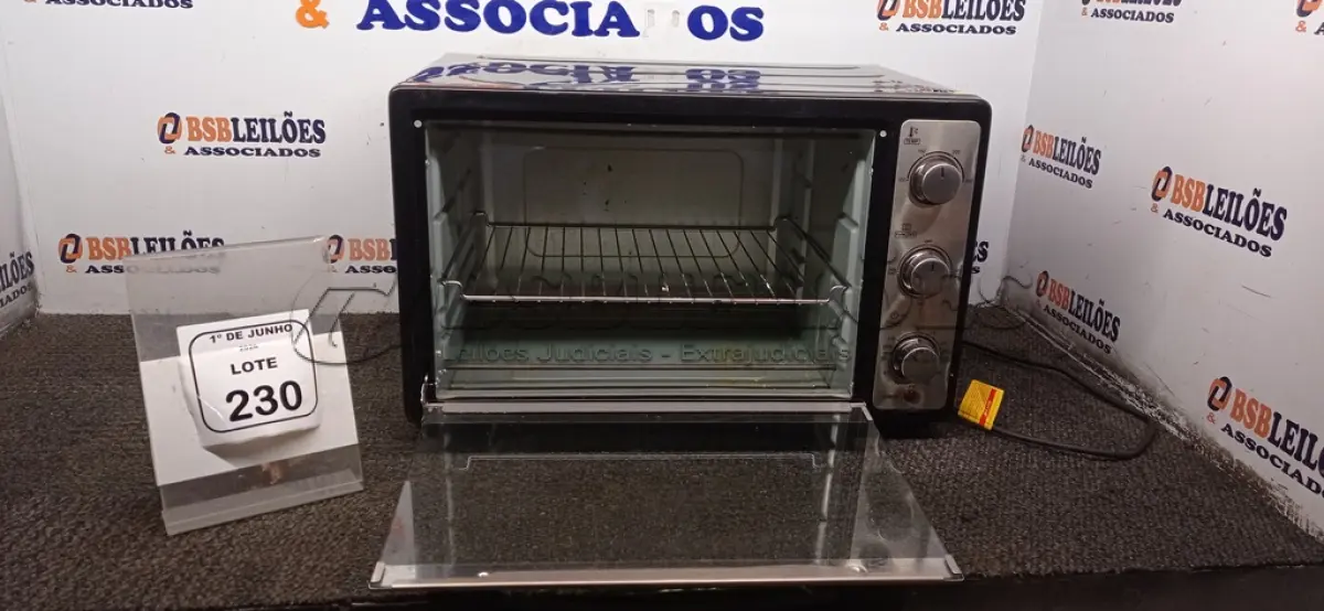 LOTE 230 - 01 FORNO 52L MODELO GRAND FAMILLY MARCA MONDIAL. (NO ESTADO) ATENÇÃO! FAZER A VISITAÇÃO ANTES DE ARREMATAR, NÃO SABEMOS SE FUNCIONA, LEILÃO NÃO TEM GARANTIA E NEM DEVOLUÇÃO, SUJEITO A POSSÍVEIS AVARIAS VISÍVEIS/OCULTAS E/OU AUSÊNCIA DE COMPONENTES.