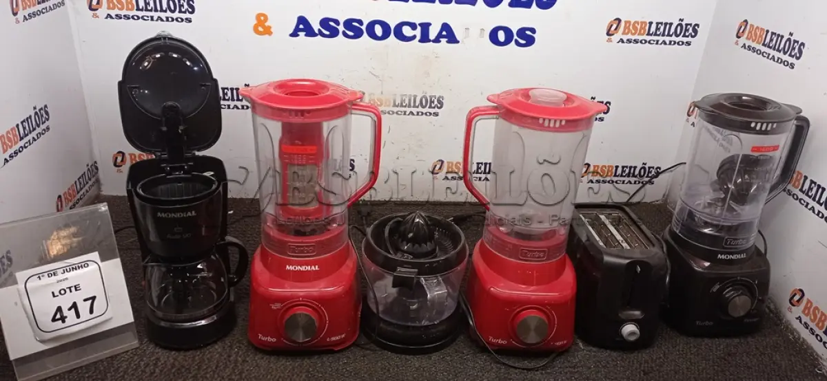LOTE 417 - 01 CAFETEIRA 220V MARCA MONDIAL, 01 TORRADEIRA 220V MARCA MONDIAL, 01 ESPREMEDOR DE FRUTAS E 03 LIQUIDIFICADORES 220V MARCA MONDIAL. (NO ESTADO) ATENÇÃO! FAZER A VISITAÇÃO ANTES DE ARREMATAR, NÃO SABEMOS SE FUNCIONA, LEILÃO NÃO TEM GARANTIA E NEM DEVOLUÇÃO, SUJEITO A POSSÍVEIS AVARIAS VISÍVEIS/OCULTAS E/OU AUSÊNCIA DE COMPONENTES.