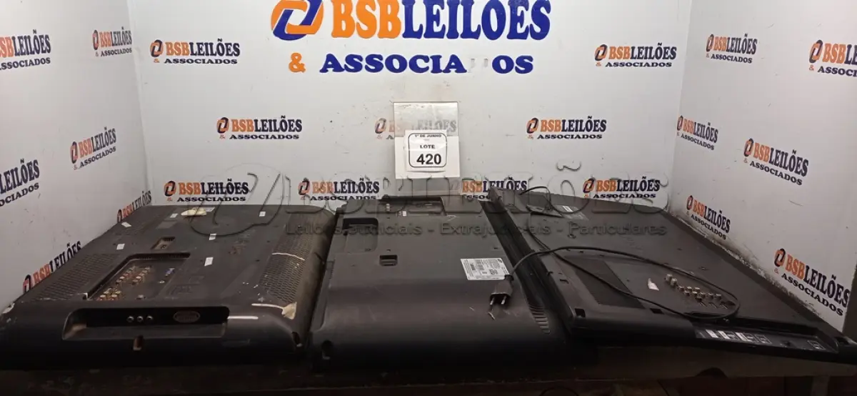 LOTE 420 - 01 TV LCD 26’’ MARCA PHILIPS E 01 TV 32’’ MARCA SAMSUNG. (NO ESTADO) ATENÇÃO! FAZER A VISITAÇÃO ANTES DE ARREMATAR, NÃO SABEMOS SE FUNCIONA, LEILÃO NÃO TEM GARANTIA E NEM DEVOLUÇÃO, SUJEITO A POSSÍVEIS AVARIAS VISÍVEIS/OCULTAS E/OU AUSÊNCIA DE COMPONENTES.