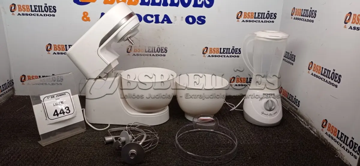 LOTE 443 - 01 BATEDEIRA PLANETÁRIA 220V MARCA MONDIAL E 01 LIQUIDIFICADOR 220V MARCA MONDIAL. (NO ESTADO) ATENÇÃO! FAZER A VISITAÇÃO ANTES DE ARREMATAR, NÃO SABEMOS SE FUNCIONA, LEILÃO NÃO TEM GARANTIA E NEM DEVOLUÇÃO, SUJEITO A POSSÍVEIS AVARIAS VISÍVEIS/OCULTAS E/OU AUSÊNCIA DE COMPONENTES.