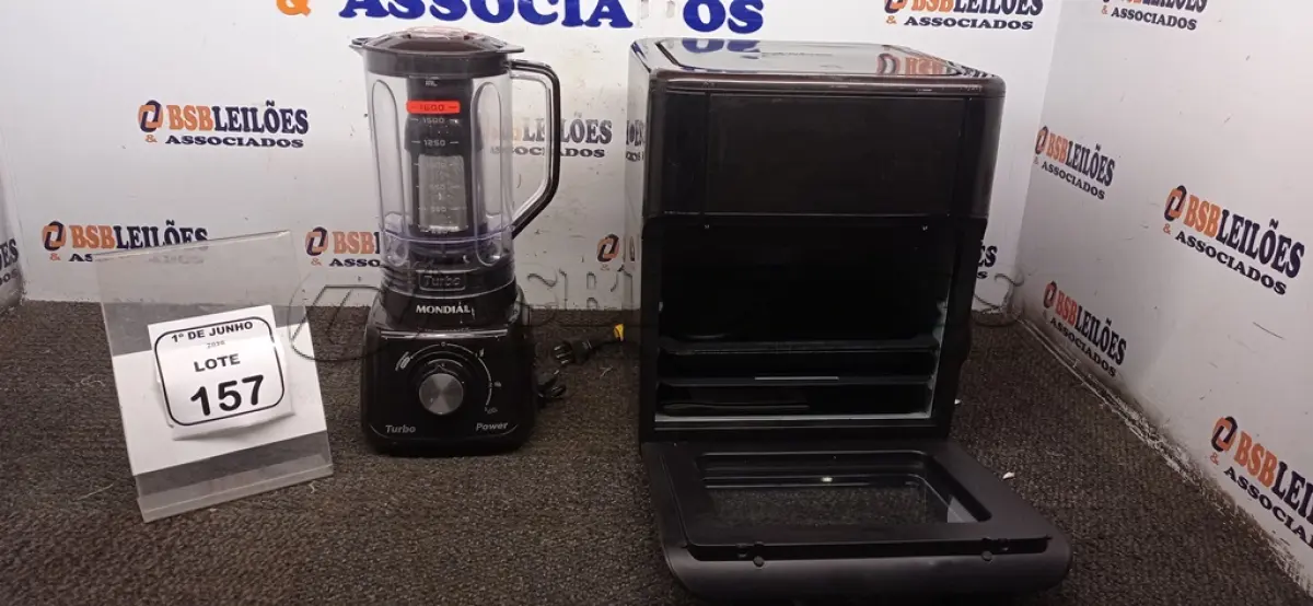 LOTE 157 - 01 AIR FRYER/FORNO 12L 220V MARCA MONDIAL E 01 LIQUIDIFICADOR 220V MARCA MONDIAL. (NO ESTADO) ATENÇÃO! FAZER A VISITAÇÃO ANTES DE ARREMATAR, NÃO SABEMOS SE FUNCIONA, LEILÃO NÃO TEM GARANTIA E NEM DEVOLUÇÃO, SUJEITO A POSSÍVEIS AVARIAS VISÍVEIS/OCULTAS E/OU AUSÊNCIA DE COMPONENTES.