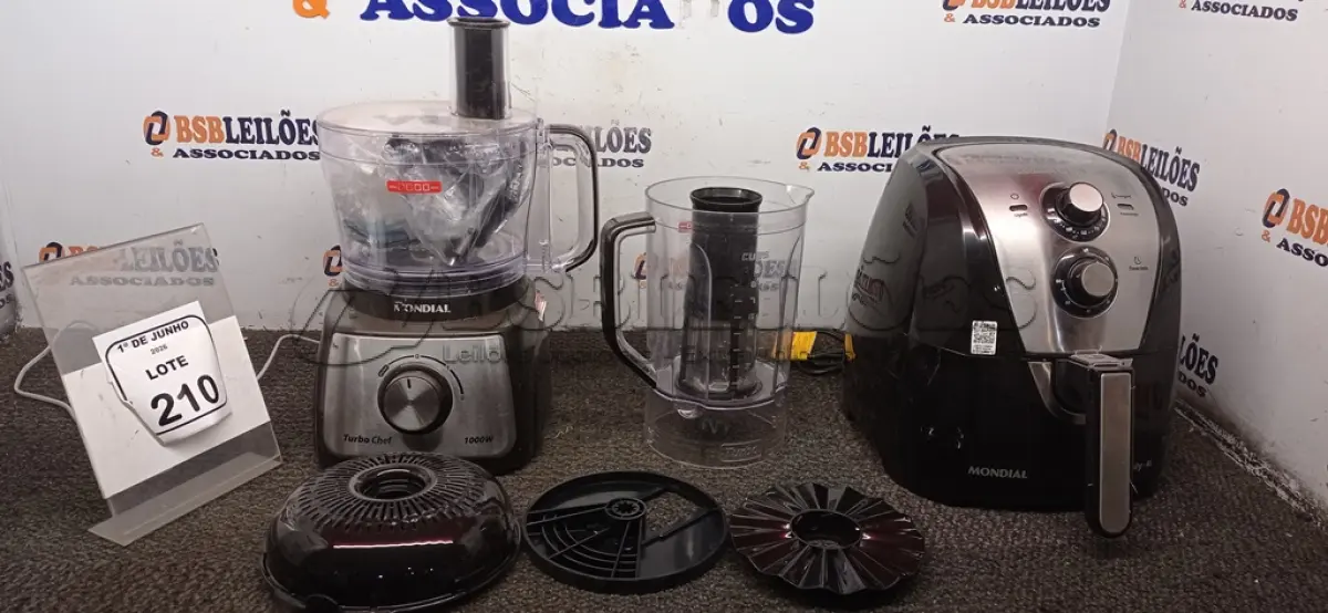 LOTE 210 - 01 AIR FRYER DE 4L 220V MARCA MONDIAL E 01 LIQUIDIFICADOR MODELO TURBO CHEF 220V MARCA MONDIAL. (NO ESTADO) ATENÇÃO! FAZER A VISITAÇÃO ANTES DE ARREMATAR, NÃO SABEMOS SE FUNCIONA, LEILÃO NÃO TEM GARANTIA E NEM DEVOLUÇÃO, SUJEITO A POSSÍVEIS AVARIAS VISÍVEIS/OCULTAS E/OU AUSÊNCIA DE COMPONENTES.