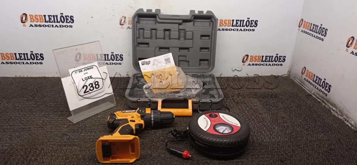 LOTE 238 - 01 PARAFUSADEIRA E FURADEIRA DE IMPACTO 3/811 COM MALETA SEM BATERIA MARCA WAP E 01 COMPRESSOR DE AR 12V. (NO ESTADO) ATENÇÃO! FAZER A VISITAÇÃO ANTES DE ARREMATAR, NÃO SABEMOS SE FUNCIONA, LEILÃO NÃO TEM GARANTIA E NEM DEVOLUÇÃO, SUJEITO A POSSÍVEIS AVARIAS VISÍVEIS/OCULTAS E/OU AUSÊNCIA DE COMPONENTES.