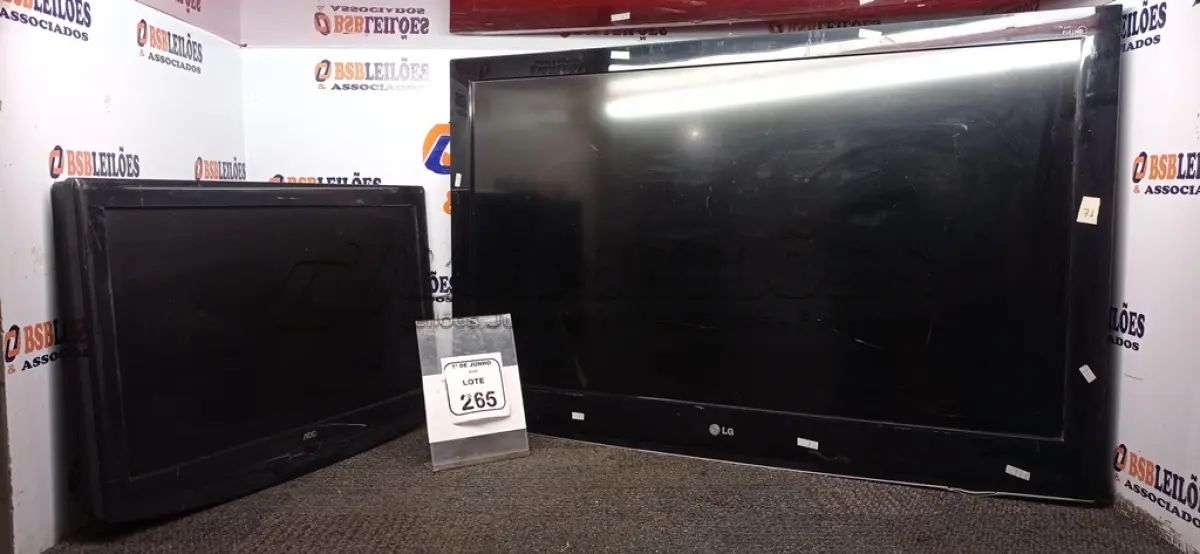 LOTE 265 - 01 TV LCD 26’’ MARCA AOC E 01 TV LCD 42’’ MARCA LG. (NO ESTADO) ATENÇÃO! FAZER A VISITAÇÃO ANTES DE ARREMATAR, NÃO SABEMOS SE FUNCIONA, LEILÃO NÃO TEM GARANTIA E NEM DEVOLUÇÃO, SUJEITO A POSSÍVEIS AVARIAS VISÍVEIS/OCULTAS E/OU AUSÊNCIA DE COMPONENTES.