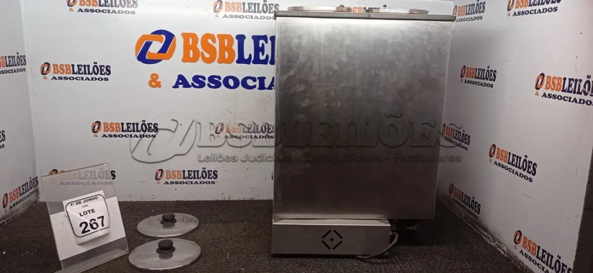 LOTE 267 - 01 CAFETEIRA INDUSTRIAL EM INOX. (NO ESTADO) ATENÇÃO! FAZER A VISITAÇÃO ANTES DE ARREMATAR, NÃO SABEMOS SE FUNCIONA, LEILÃO NÃO TEM GARANTIA E NEM DEVOLUÇÃO, SUJEITO A POSSÍVEIS AVARIAS VISÍVEIS/OCULTAS E/OU AUSÊNCIA DE COMPONENTES.