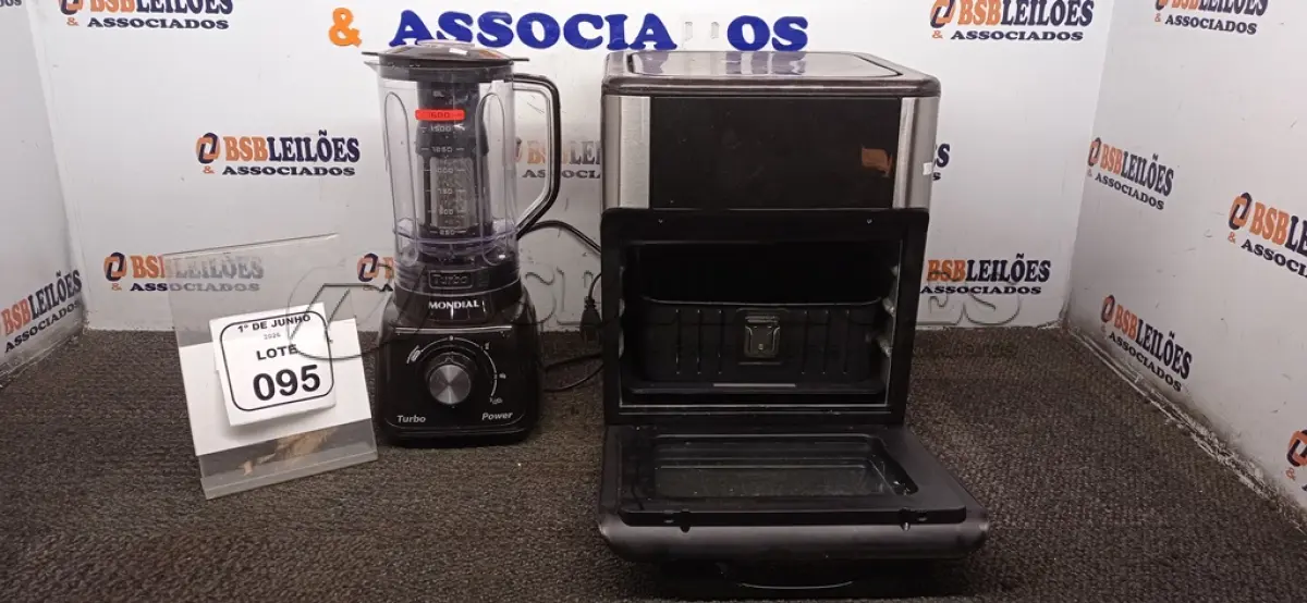 LOTE 095 - 01 AIR FRYER/FORNO 12L 220V MARCA MONDIAL E 01 LIQUIDIFICADOR. (NO ESTADO) ATENÇÃO! FAZER A VISITAÇÃO ANTES DE ARREMATAR, NÃO SABEMOS SE FUNCIONA, LEILÃO NÃO TEM GARANTIA E NEM DEVOLUÇÃO, SUJEITO A POSSÍVEIS AVARIAS VISÍVEIS/OCULTAS E/OU AUSÊNCIA DE COMPONENTES.