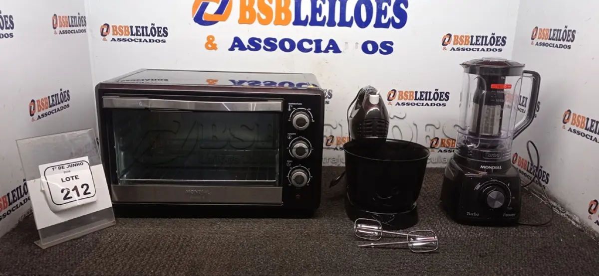 LOTE 212 - 01 FORNO ELÉTRICO MARCA MONDIAL, 01 BATEDEIRA 220V MARCA MONDIAL  E 01 LIQUIDIFICADOR 220V MARCA MONDIAL. (NO ESTADO) ATENÇÃO! FAZER A VISITAÇÃO ANTES DE ARREMATAR, NÃO SABEMOS SE FUNCIONA, LEILÃO NÃO TEM GARANTIA E NEM DEVOLUÇÃO, SUJEITO A POSSÍVEIS AVARIAS VISÍVEIS/OCULTAS E/OU AUSÊNCIA DE COMPONENTES.