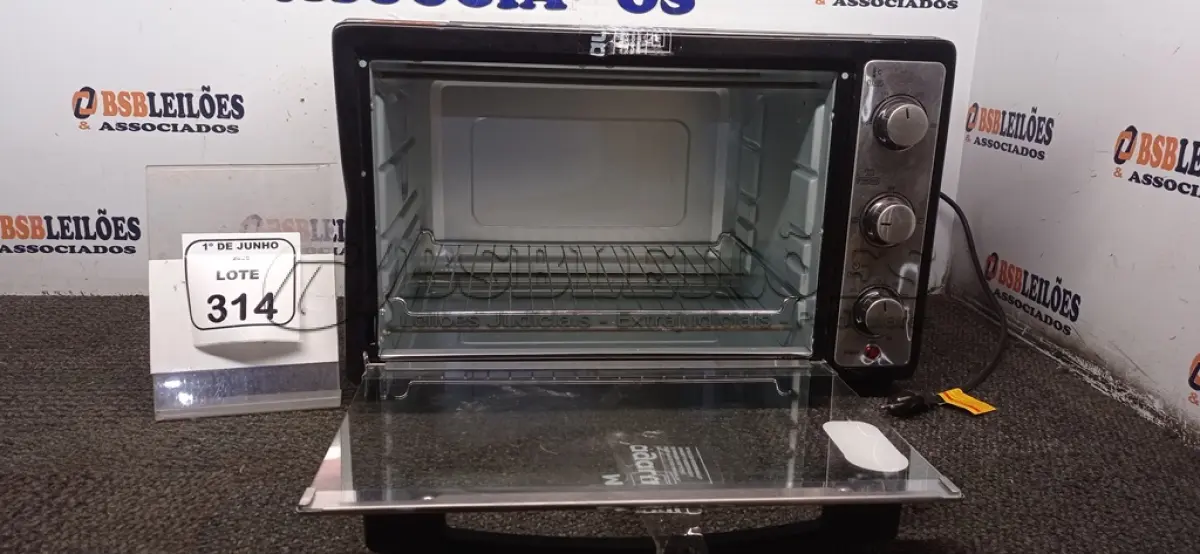 LOTE 314 - 01 FORNO 52L MODELO GRAND FAMILLY MARCA MONDIAL. (NO ESTADO) ATENÇÃO! FAZER A VISITAÇÃO ANTES DE ARREMATAR, NÃO SABEMOS SE FUNCIONA, LEILÃO NÃO TEM GARANTIA E NEM DEVOLUÇÃO, SUJEITO A POSSÍVEIS AVARIAS VISÍVEIS/OCULTAS E/OU AUSÊNCIA DE COMPONENTES.