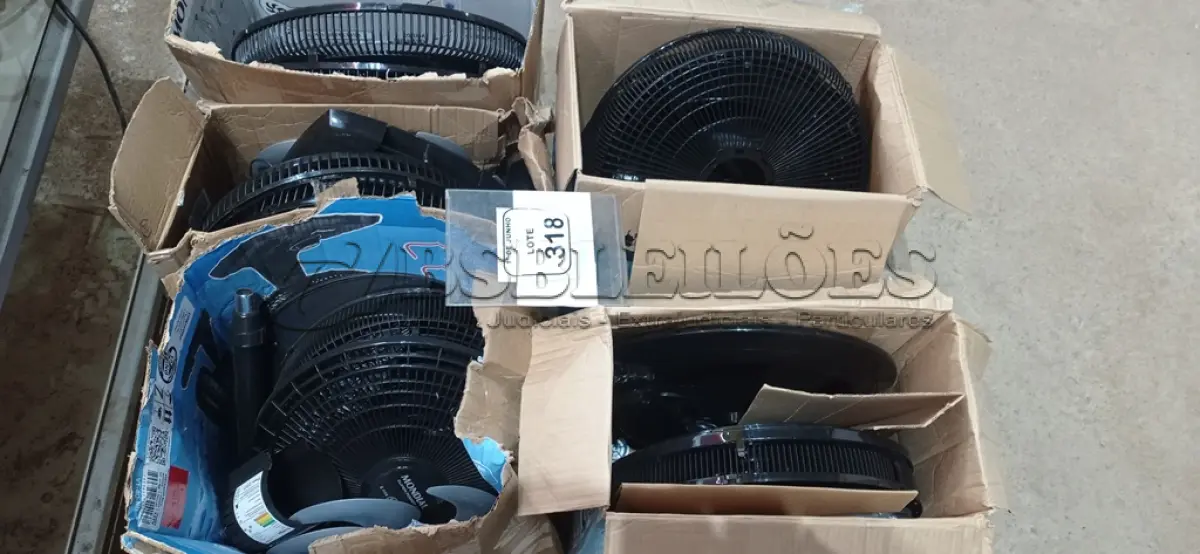 LOTE 318 - 05 VENTILADORES 220V MODELOS DIVERSOS MARCA MONDIAL DESMONTADOS INCOMPLESTOS. (NO ESTADO) ATENÇÃO! FAZER A VISITAÇÃO ANTES DE ARREMATAR, NÃO SABEMOS SE FUNCIONA, LEILÃO NÃO TEM GARANTIA E NEM DEVOLUÇÃO, SUJEITO A POSSÍVEIS AVARIAS VISÍVEIS/OCULTAS E/OU AUSÊNCIA DE COMPONENTES.