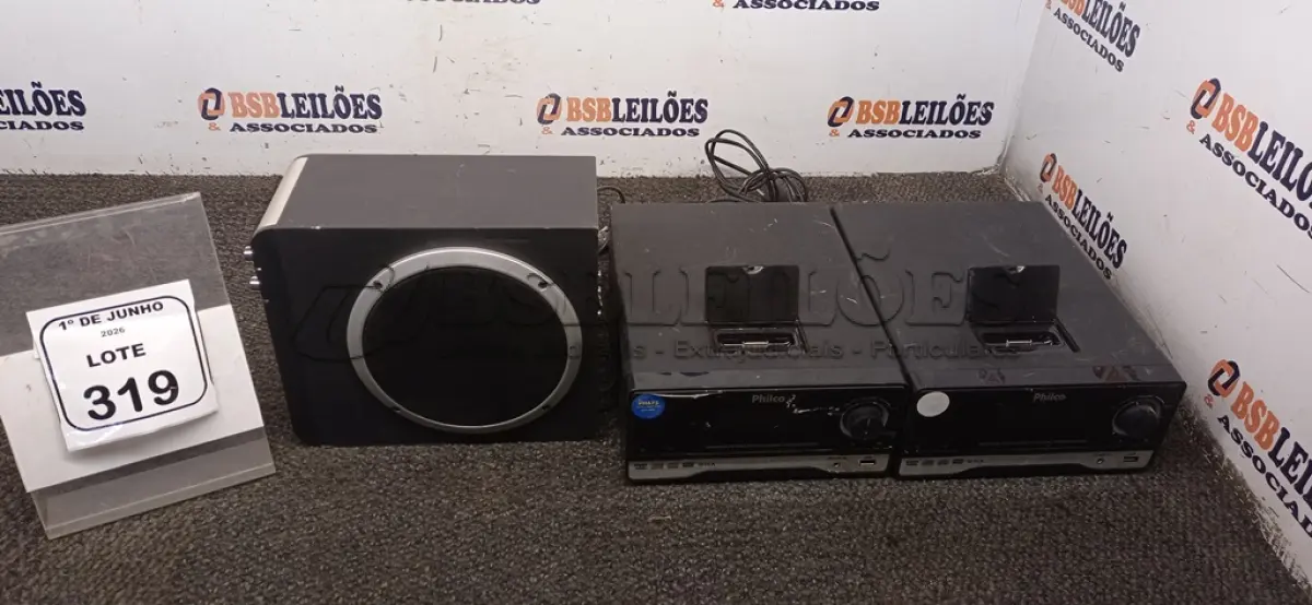 LOTE 319 - 01 CAIXA SUBWOOFER MARCA CLONE E 02 MICROS SYSTEMS MODELO PH675 PHILCO. (NO ESTADO) ATENÇÃO! FAZER A VISITAÇÃO ANTES DE ARREMATAR, NÃO SABEMOS SE FUNCIONA, LEILÃO NÃO TEM GARANTIA E NEM DEVOLUÇÃO, SUJEITO A POSSÍVEIS AVARIAS VISÍVEIS/OCULTAS E/OU AUSÊNCIA DE COMPONENTES.
