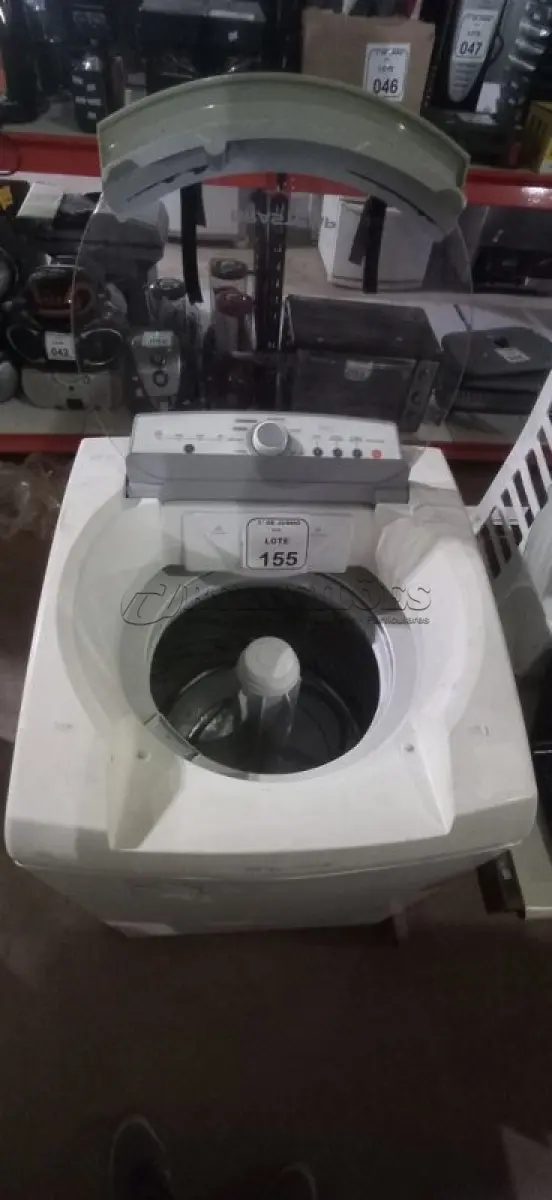 LOTE 155 - 01 MÁQUINA DE LAVAR 11KG 220V MARCA BRASTEMP. (NO ESTADO) ATENÇÃO! FAZER A VISITAÇÃO ANTES DE ARREMATAR, NÃO SABEMOS SE FUNCIONA, LEILÃO NÃO TEM GARANTIA E NEM DEVOLUÇÃO, SUJEITO A POSSÍVEIS AVARIAS VISÍVEIS/OCULTAS E/OU AUSÊNCIA DE COMPONENTES.