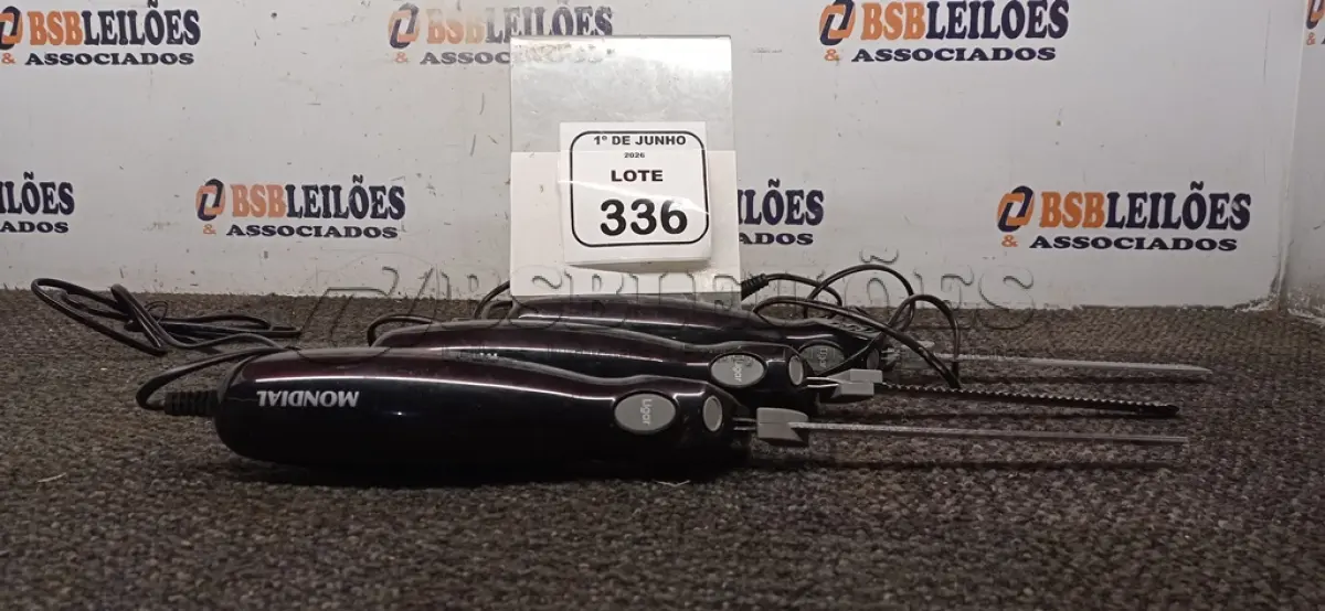 LOTE 336 - 03 FACAS ELÉTRICAS 220V MARCA MONDIAL. (NO ESTADO) ATENÇÃO! FAZER A VISITAÇÃO ANTES DE ARREMATAR, NÃO SABEMOS SE FUNCIONA, LEILÃO NÃO TEM GARANTIA E NEM DEVOLUÇÃO, SUJEITO A POSSÍVEIS AVARIAS VISÍVEIS/OCULTAS E/OU AUSÊNCIA DE COMPONENTES.