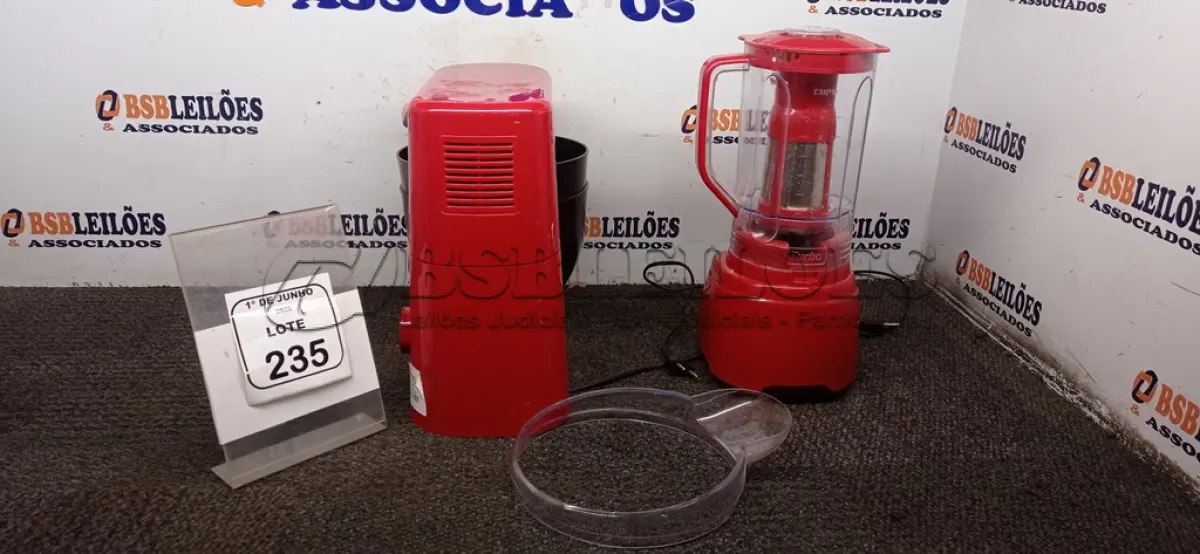 LOTE 235 - 01 BATEDEIRA PLANETÁRIA 220V MARCA MONDIAL E 01 LIQUIDIFICADOR 220V MARCA MONDIAL. (NO ESTADO) ATENÇÃO! FAZER A VISITAÇÃO ANTES DE ARREMATAR, NÃO SABEMOS SE FUNCIONA, LEILÃO NÃO TEM GARANTIA E NEM DEVOLUÇÃO, SUJEITO A POSSÍVEIS AVARIAS VISÍVEIS/OCULTAS E/OU AUSÊNCIA DE COMPONENTES.
