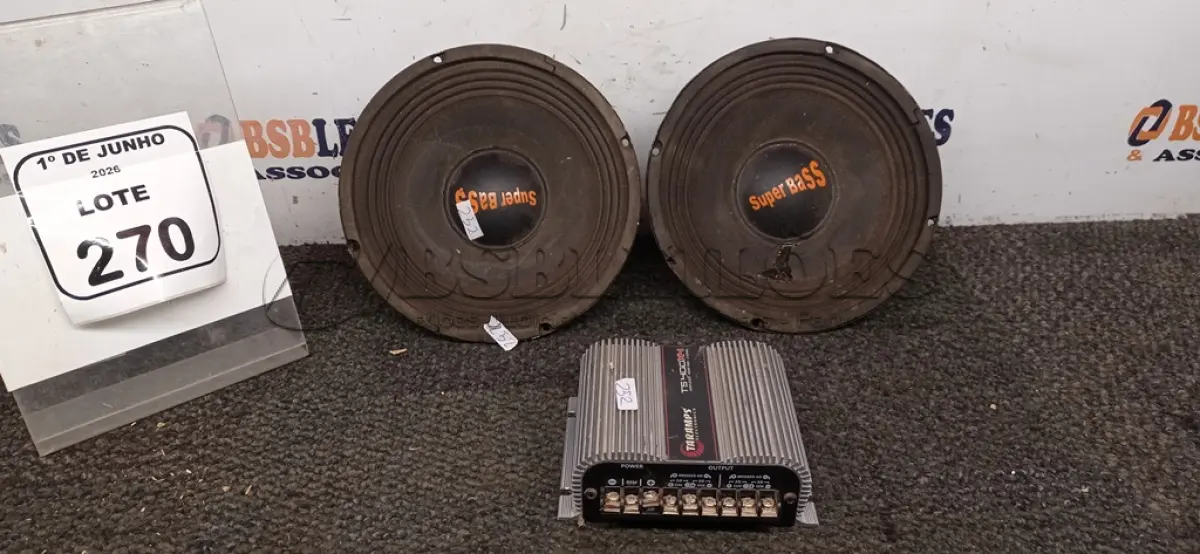 LOTE 270 - 02 ALTO-FALANTES MODELO SUPER BASS MARCA SELENIUM 01 MODULO TS 400X4 MARCA TARAMPS. (NO ESTADO) ATENÇÃO! FAZER A VISITAÇÃO ANTES DE ARREMATAR, NÃO SABEMOS SE FUNCIONA, LEILÃO NÃO TEM GARANTIA E NEM DEVOLUÇÃO, SUJEITO A POSSÍVEIS AVARIAS VISÍVEIS/OCULTAS E/OU AUSÊNCIA DE COMPONENTES.