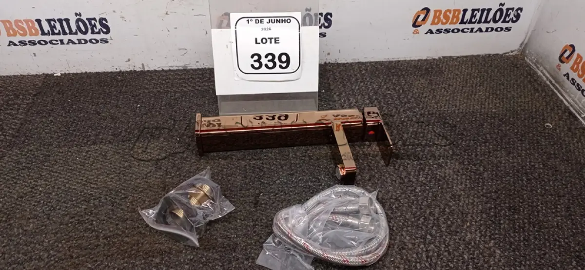LOTE 339 - 01 TORNEIRA MISTURADOR MARCA PRIZI COM ACESSÓRIOS. (NO ESTADO) ATENÇÃO! FAZER A VISITAÇÃO ANTES DE ARREMATAR, NÃO SABEMOS SE FUNCIONA, LEILÃO NÃO TEM GARANTIA E NEM DEVOLUÇÃO, SUJEITO A POSSÍVEIS AVARIAS VISÍVEIS/OCULTAS E/OU AUSÊNCIA DE COMPONENTES.