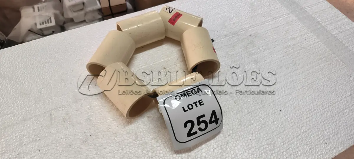 LOTE 254 - 06 LUVAS CPVC - Ø 54 MM. (NO ESTADO EM QUE SE ENCONTRA. SUJEITO A AVARIAS OCULTAS/VISÍVEIS.)