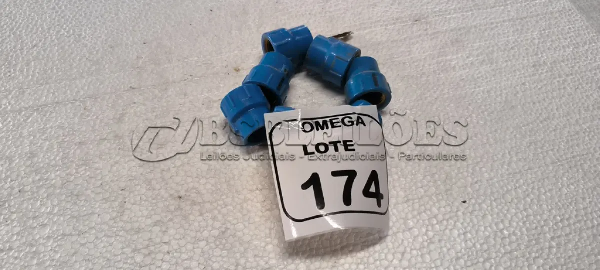 LOTE 174 - ADAPTADOR (LR) AZUL - Ø 24 X 3/4. (NO ESTADO EM QUE SE ENCONTRA. SUJEITO A AVARIAS OCULTAS/VISÍVEIS.)